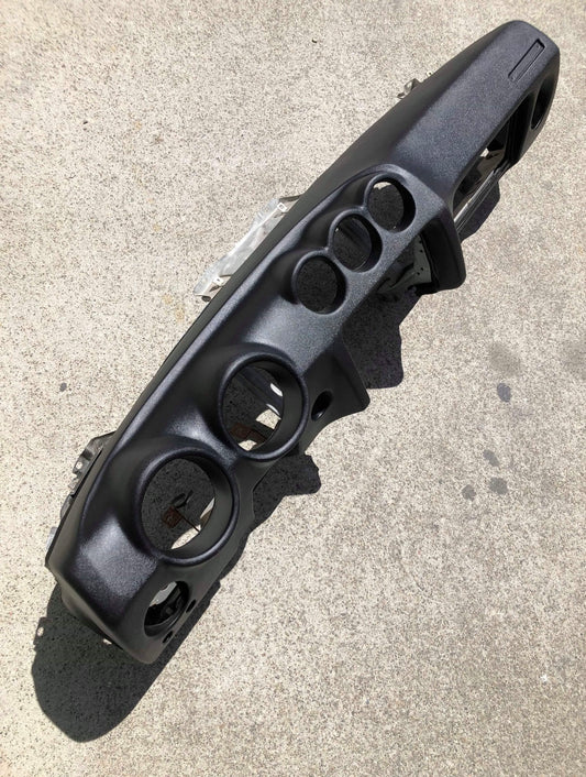 1974-1978 Datsun 260z /280z dash w/frame |